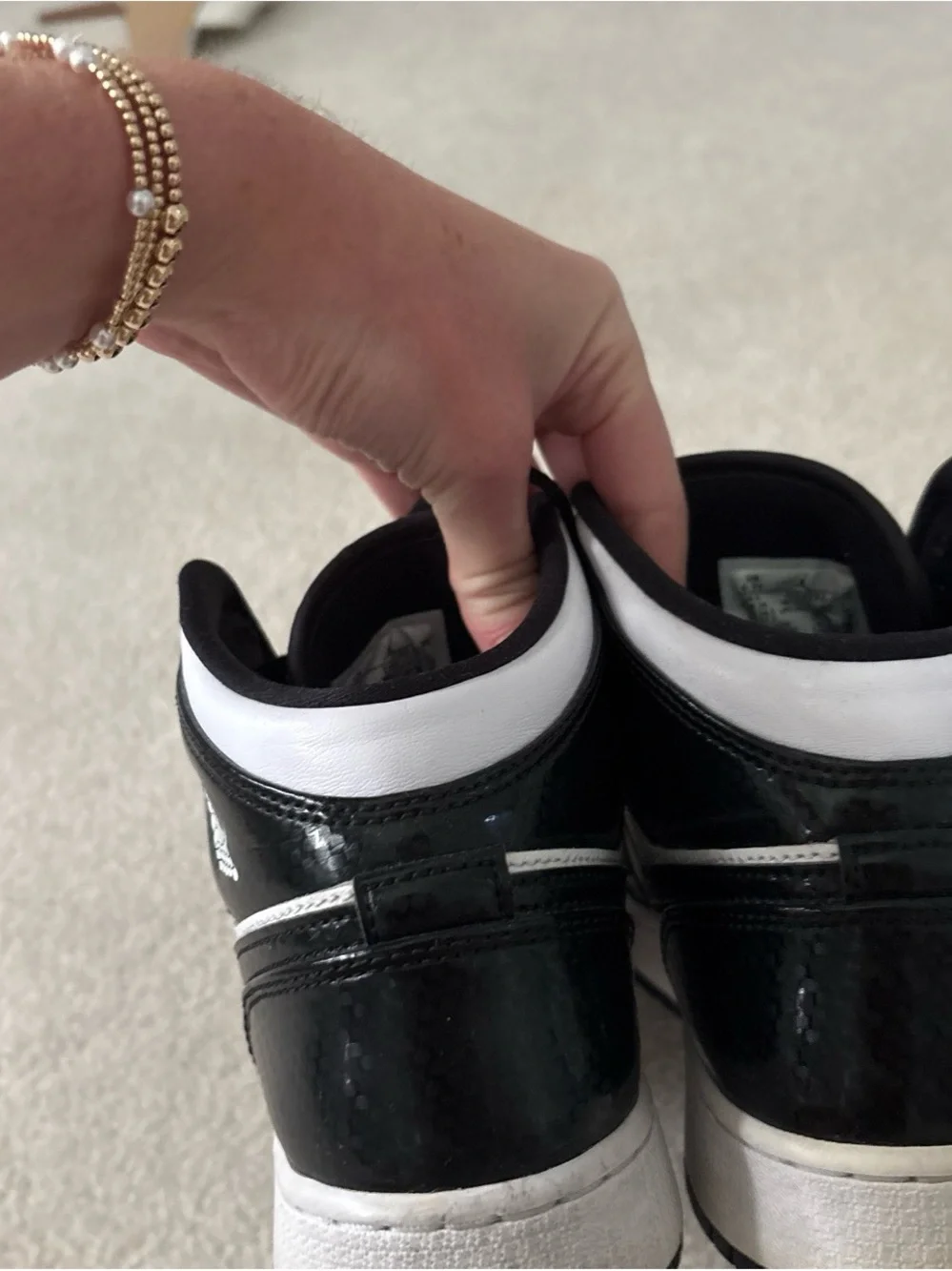Jordan 1 mid Pandas 8W, 6.5M. Original Packaging + Verification Receipt
